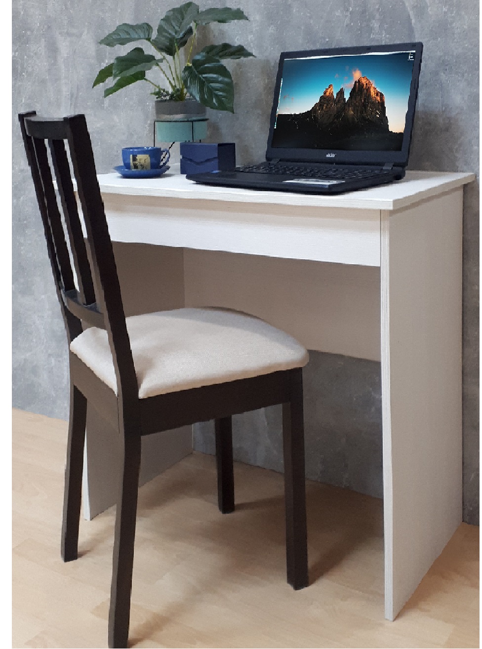 Стол компьютерный
