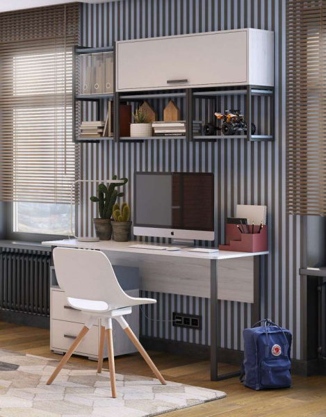 Фото Стол письменный на металлической опоре Стич